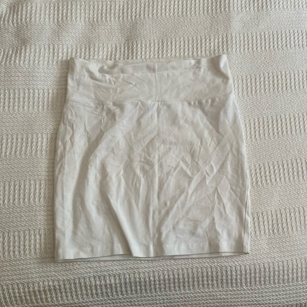 Never used white skirt (m)